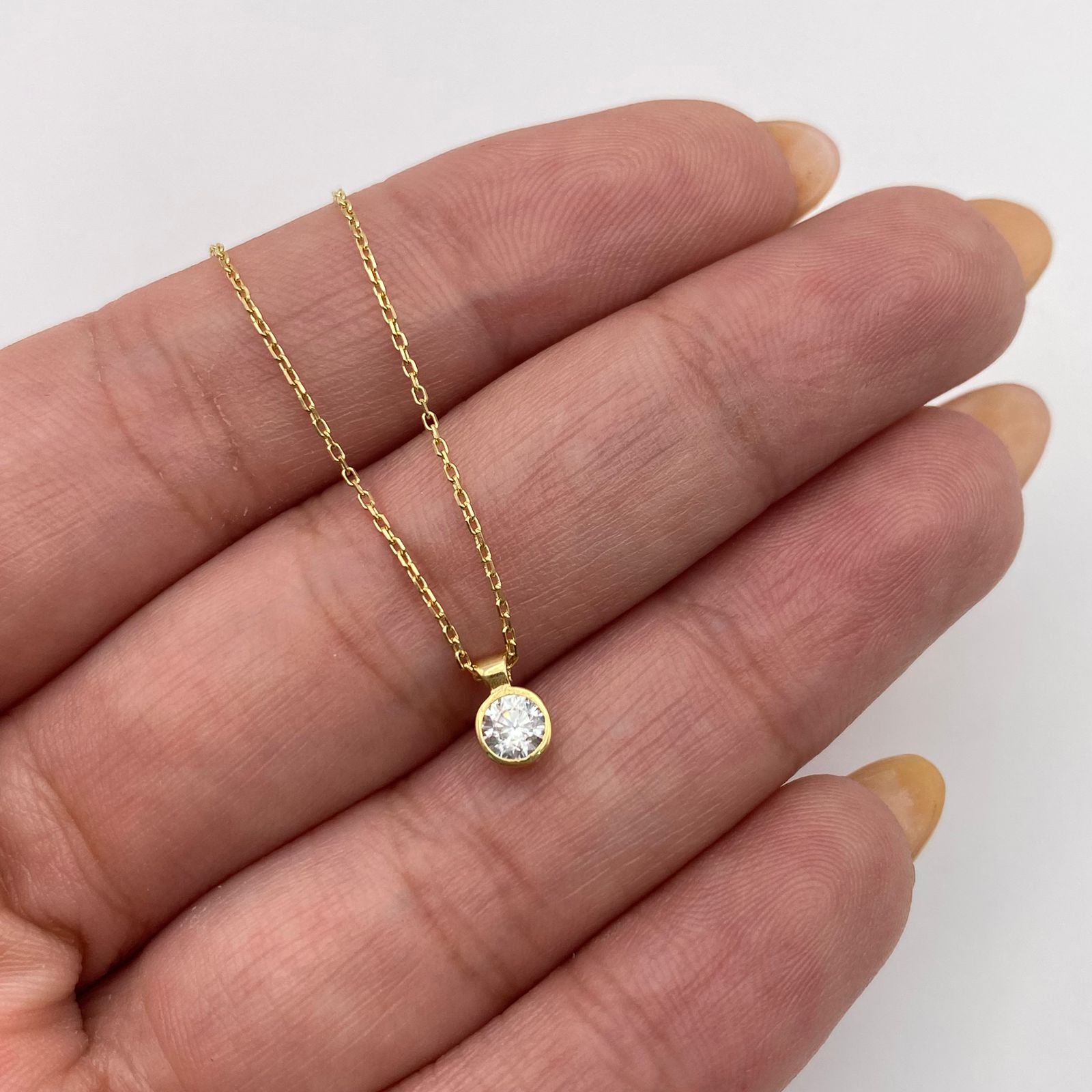 Cadena It Aro seguido especial Dije Circon Oro amarillo 18k 1,7 Gr / 0,7 mm / 45 Cm
