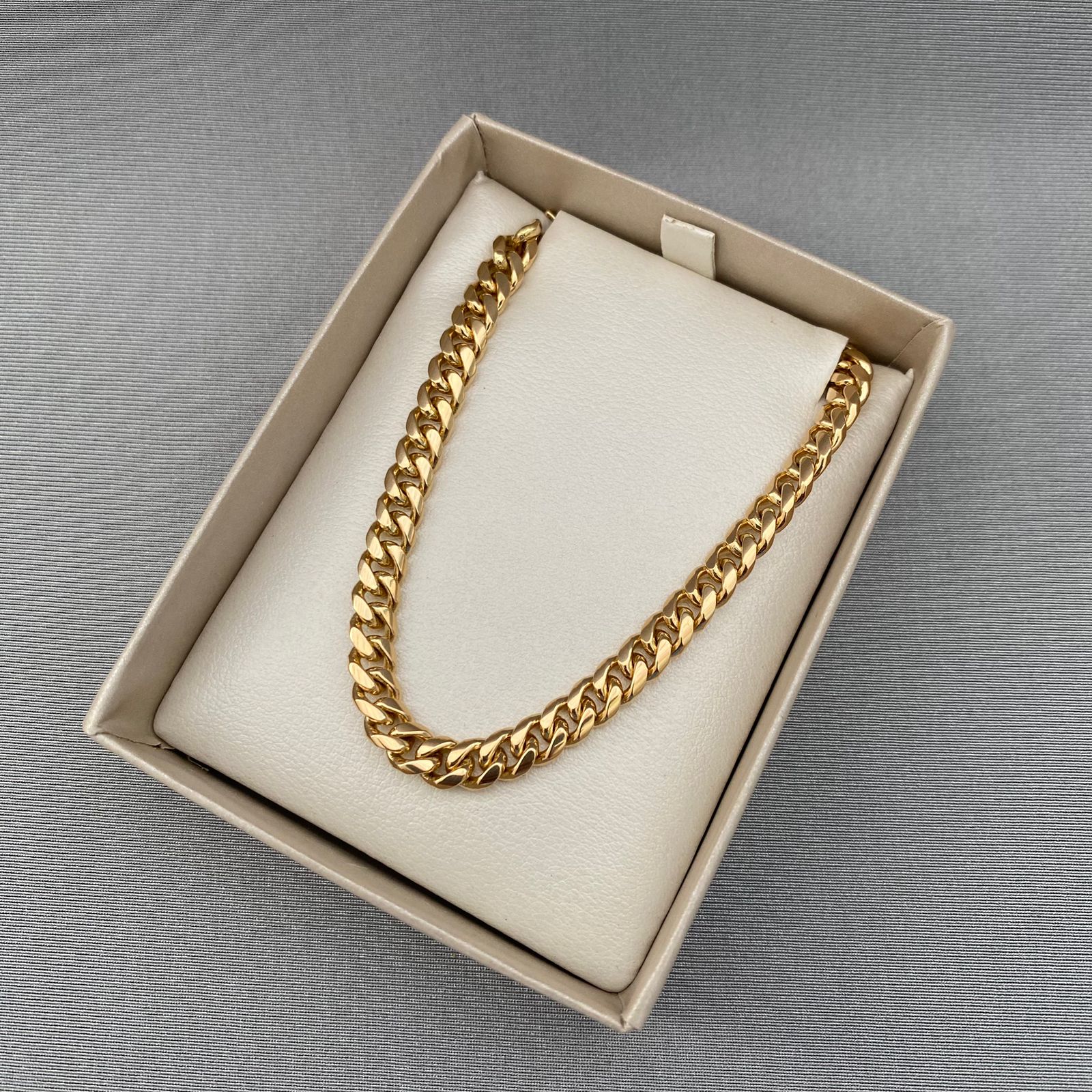 PULSO POR FABRICACION CUBANO MACIZO ORO AMARILLO 18K +1 / 25 GR / 19 CM