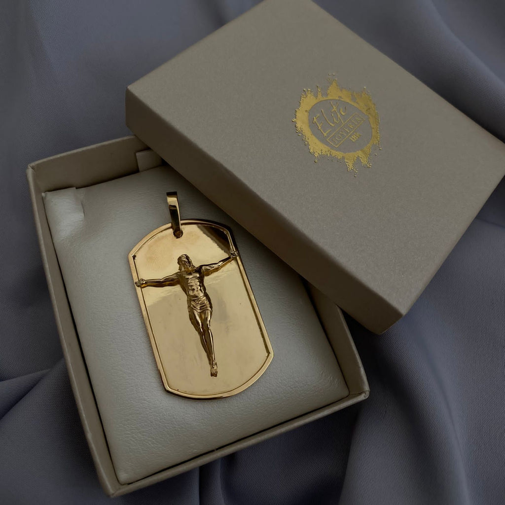 Dije placa grabado cristo maciza (POR FABRICACION) Oro amarillo 18k 26,0 Gr / 5,5 Cm