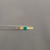 Anillo solitario esmeralda (POR FABRICACION) Oro amarillo 18k / Talla 7 1/4 / 2,55 Gr