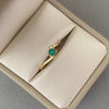 Anillo solitario esmeralda (POR FABRICACION) Oro amarillo / talla 0 / 1,40 Gr