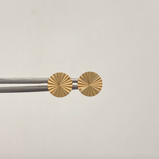 Topos Plano Redondo Diamantado Oro amarillo 18k 0,55 Gr / 6,2 mm