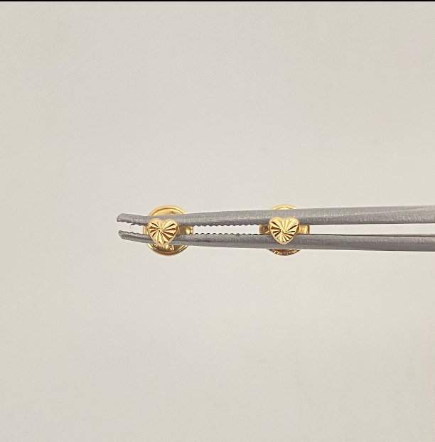Topos Mini corazon diamantado Oro amarillo 18k 0,4 Gr / 3,3 mm