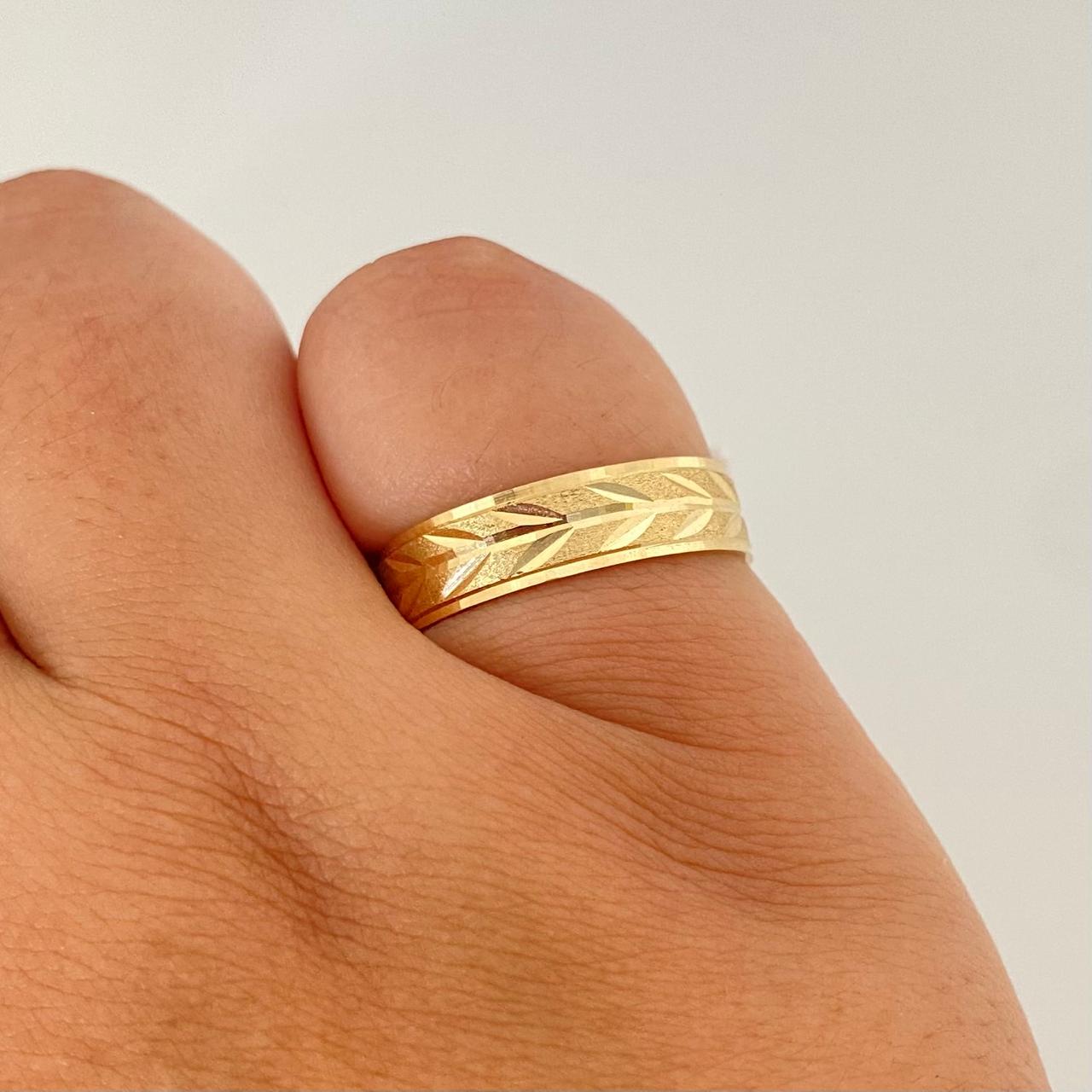 Anillo argolla grabado espigas Oro amarillo 18k / Talla 9 / 3,35 Gr