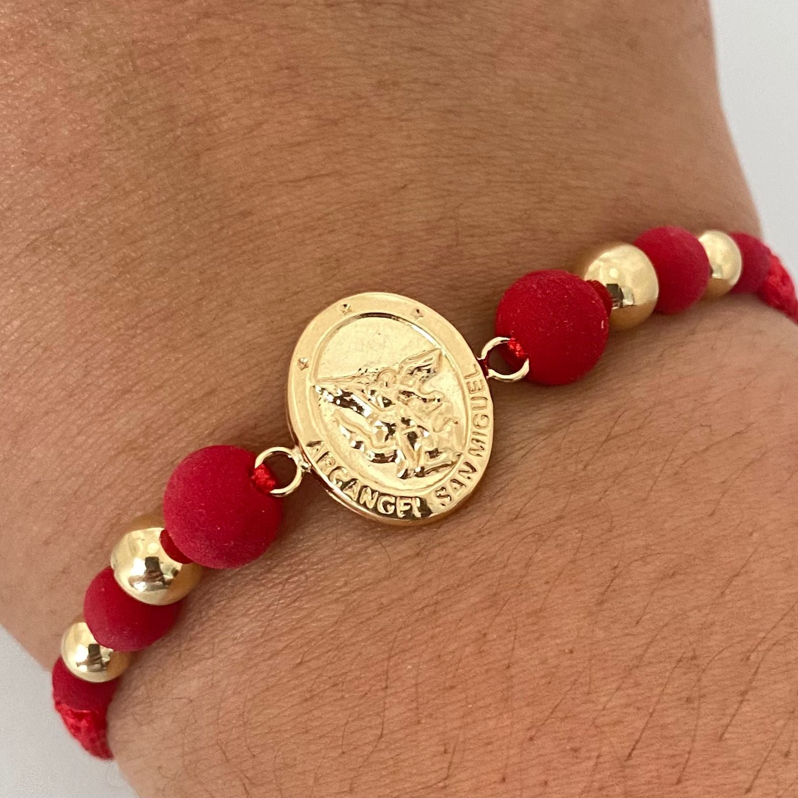 Pulsera tejida herraje san miguel arcangel balines lisos #6 y #5 Oro amarillo 18k 1,7 Gr