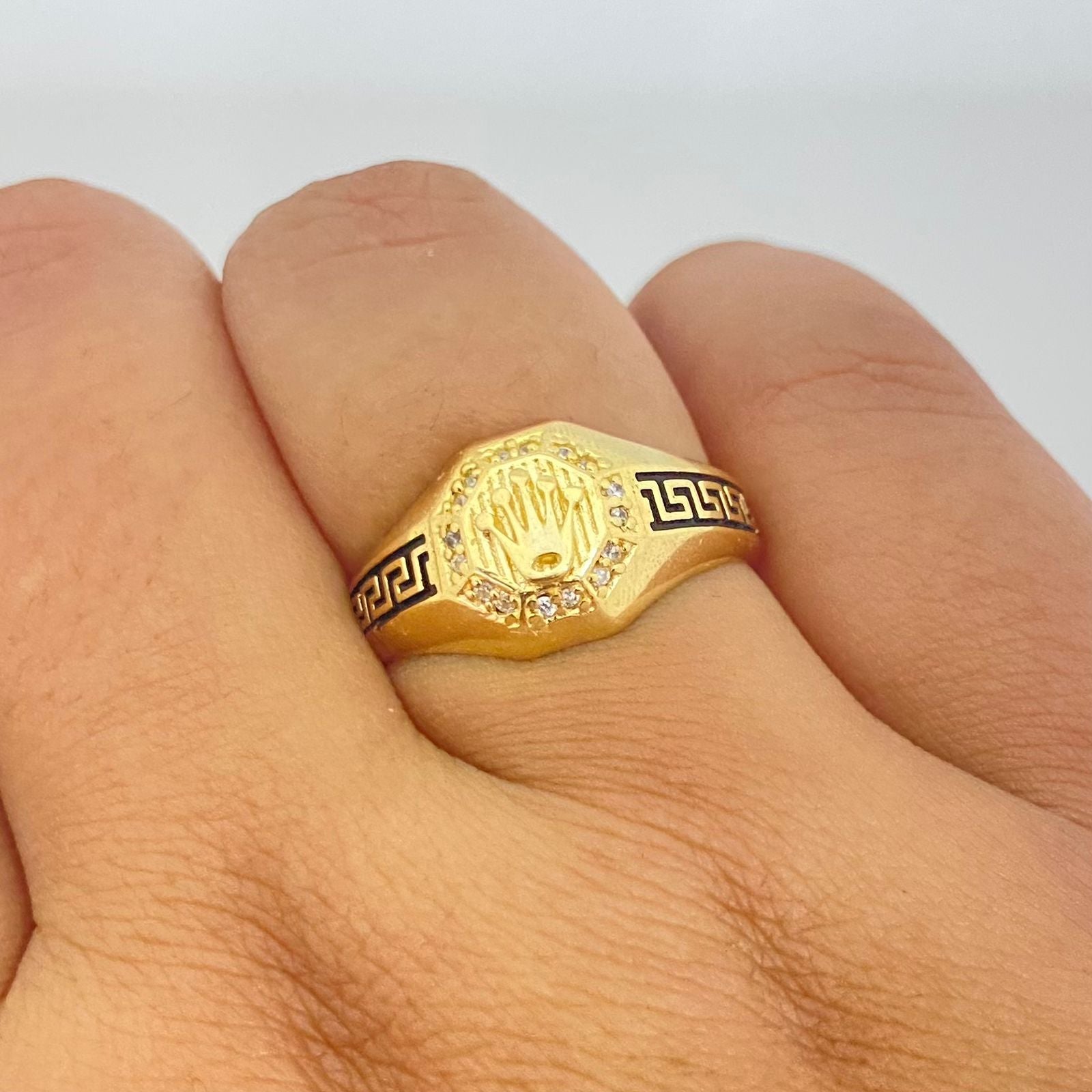 Anillo corona rx casting lateral grabado vs Oro amarillo 18k / Talla 9 1/4 / 4,2 Gr