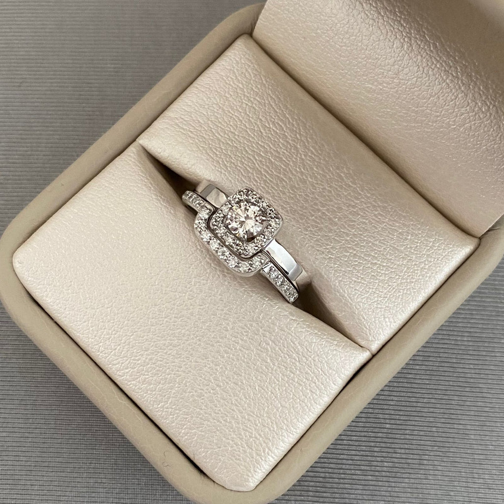 Anillo It argolla y pisargolla diamantes (POR FABRICACION) Oro blanco 18k / Talla 7 1/4 / 4,55 Gr