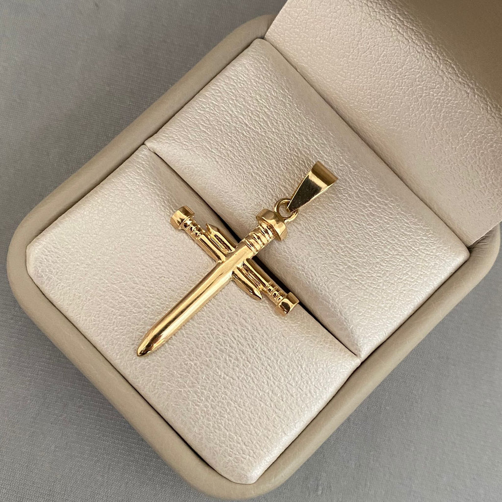 DIJE CRUZ CLAVOS ORO AMARILLO 18K 1,60 GR / 3,6 CM