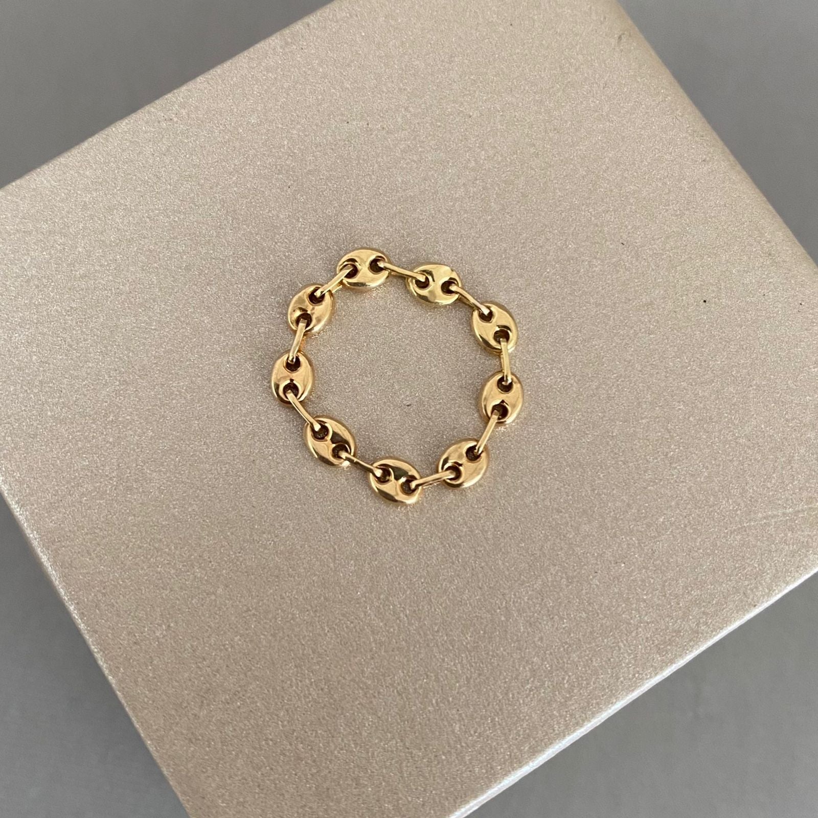 Anillo gc Oro amarillo 18k / Talla 13 3/4 / 0,75 Gr