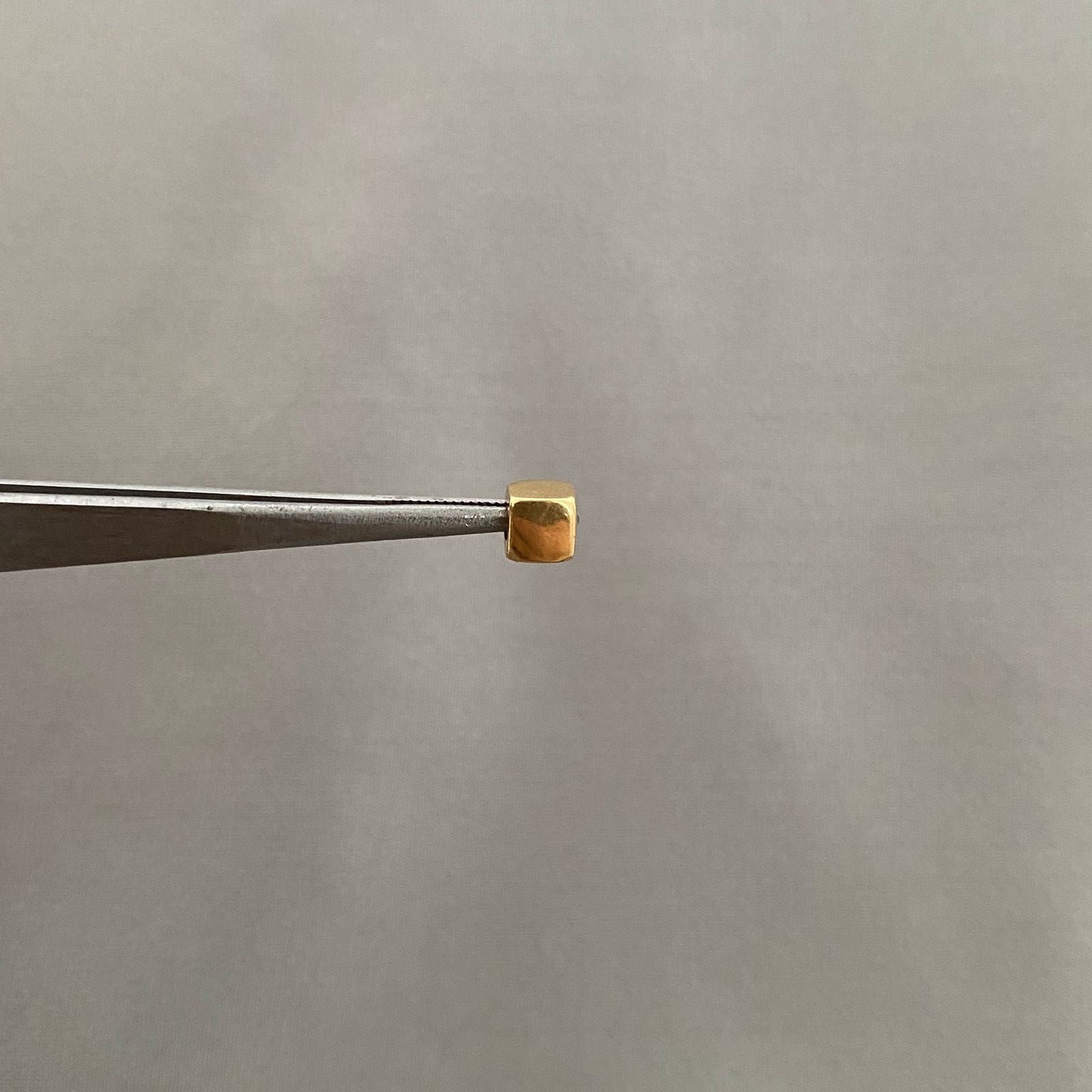 Herraje cubo Oro amarillo 18k 0,50 Gr / 0,5 Cm