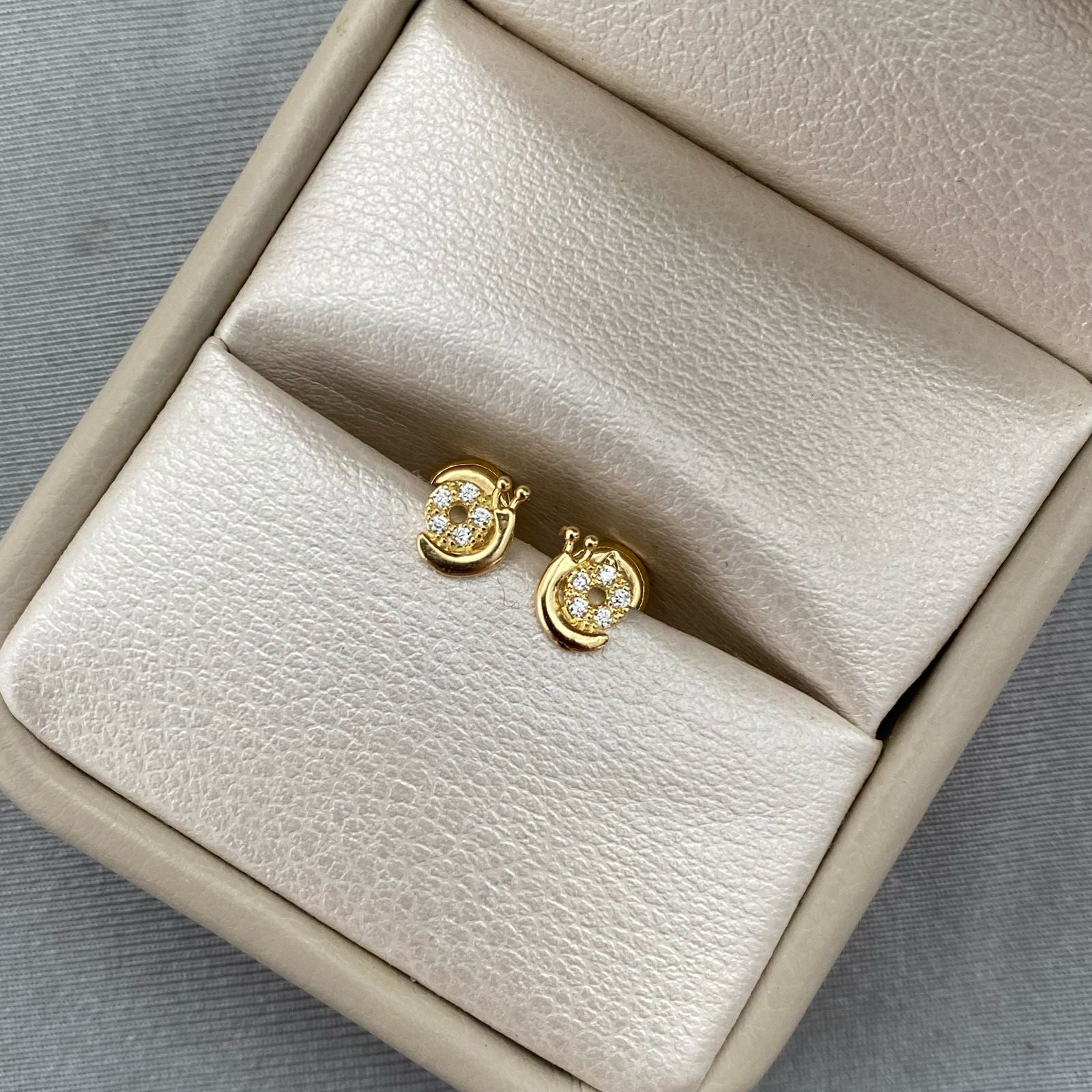 Topos caracol casting Oro amarillo 18k 0,8 Gr / 6,85 mm