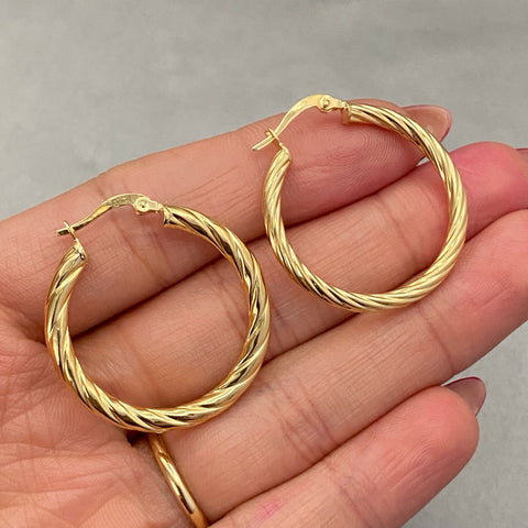 Candonga entorchada lisa Oro amarillo 18k 3,15 Gr / 3,2 Cm