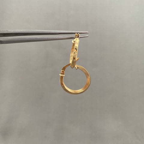 Candonga semi entorchada lisa y grabado lineal Oro amarillo 18k 1,55 Gr / 2,0 Cm