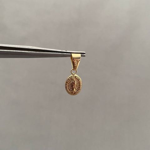 Dije virgen guadalupe Oro amarillo 18k 0,55 Gr / 2,0 Cm
