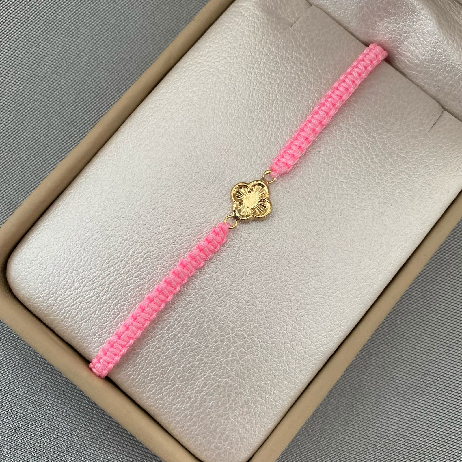 Pulsera tejida trebol diamantado Oro amarillo 18k 0,45 Gr