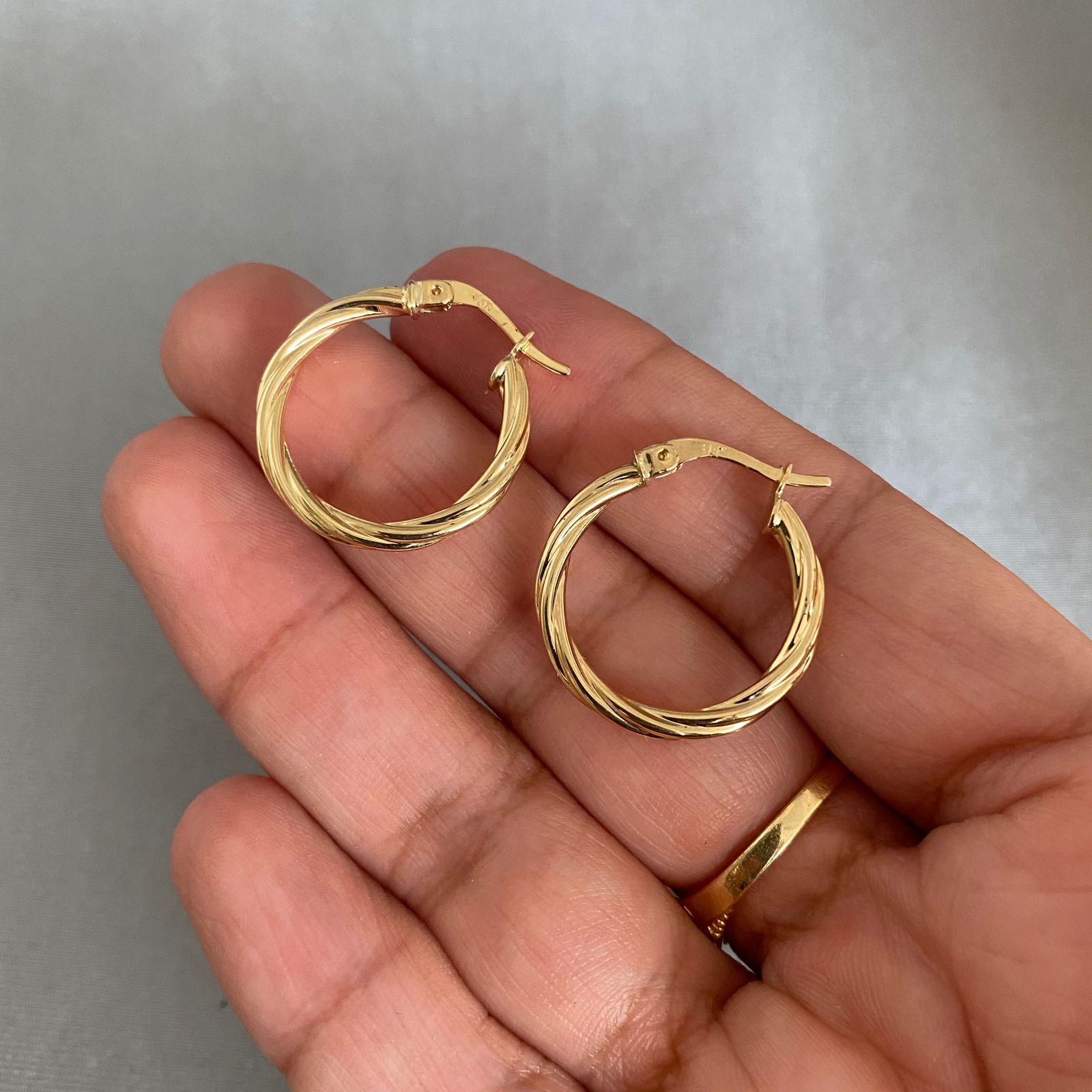 Candonga entorchada Oro amarillo 18k 1,9 Gr / 2,3 Cm
