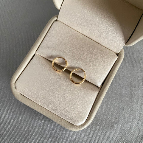 Candonga imperdible lisa Oro amarillo 18k 0,4 Gr / 0,9 Cm