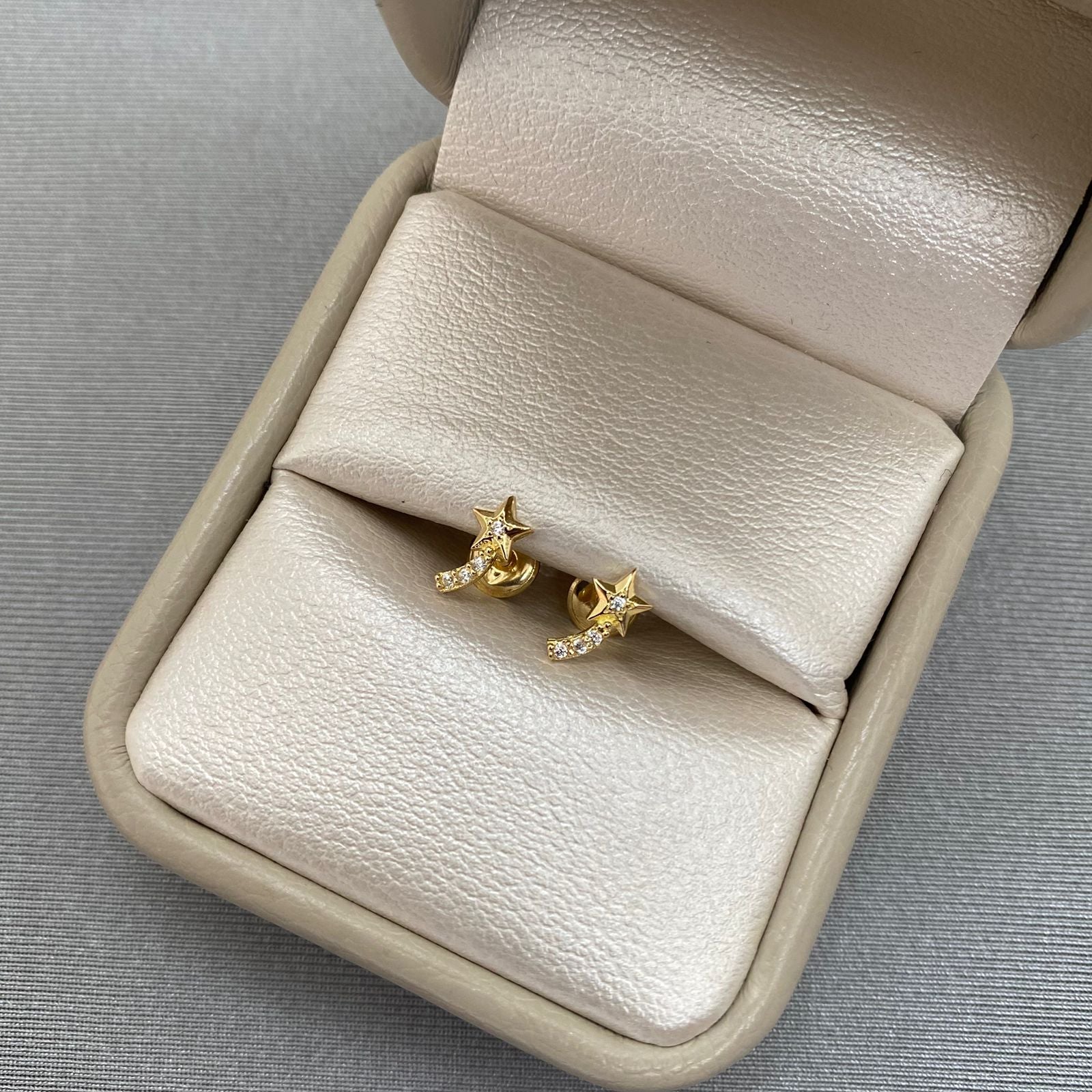 Topos estrella casting Oro amarillo 18k 0,75 Gr / 4,4 mm