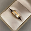 Argollas grabado franja relieve (POR FABRICACION) Tres oros 18k / Talla 6 8 / 15 Gr