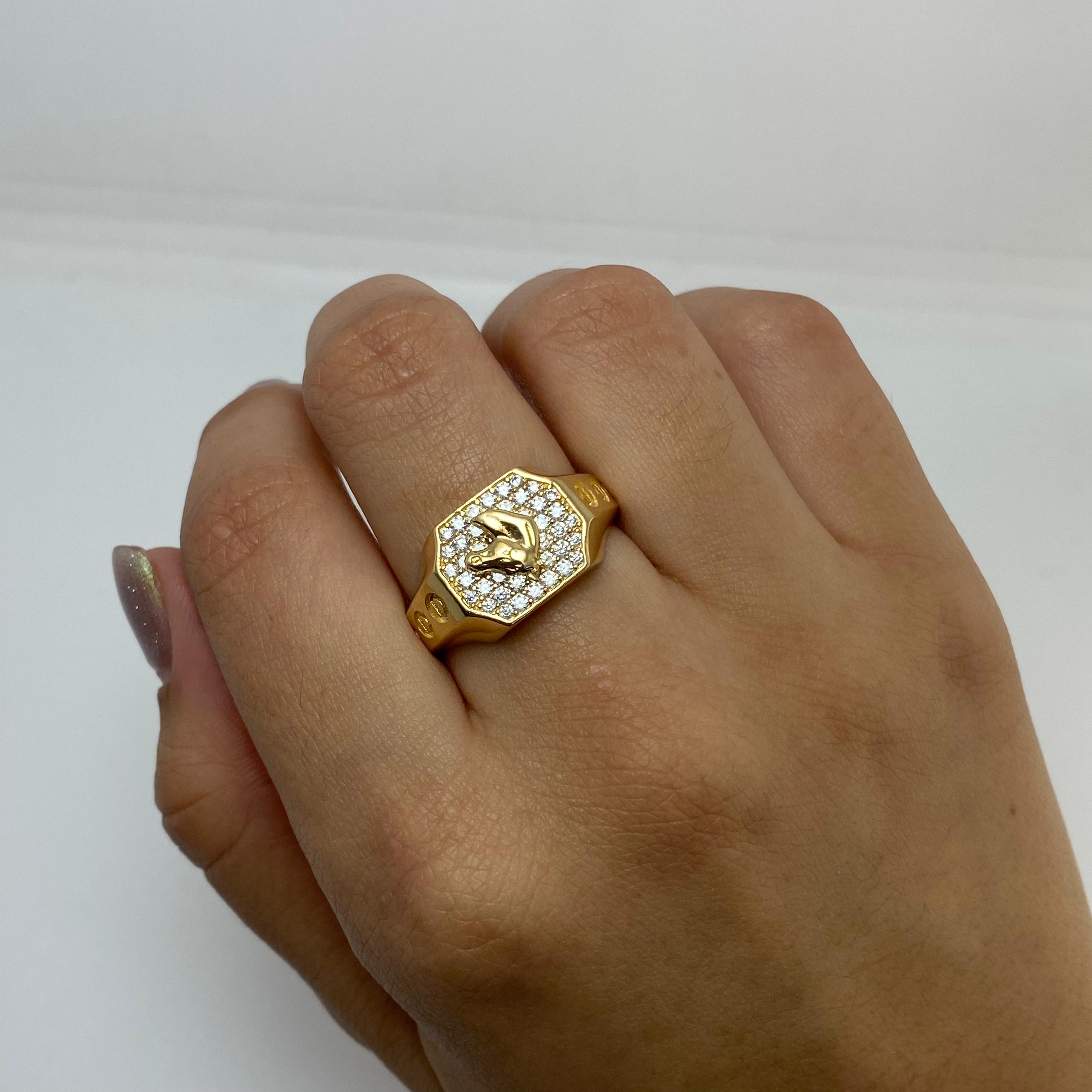 Anillo casting caballo en relieve Oro amarillo 18k / Talla 10 3/4 / 6,45 Gr
