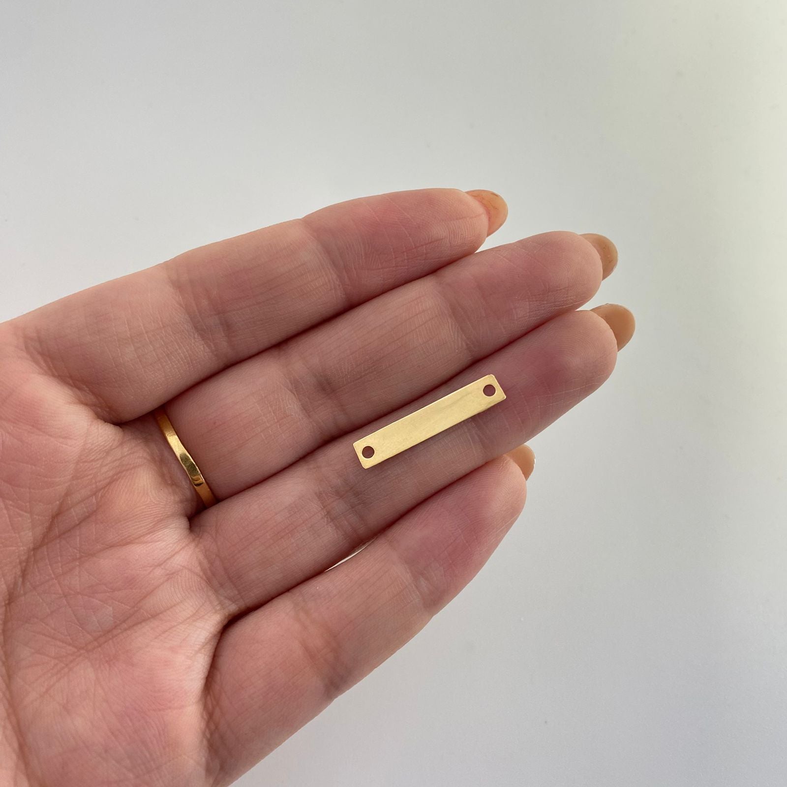 Herraje rectangular lisa plana Oro amarillo 18k 0,3 Gr / 2,3 Cm