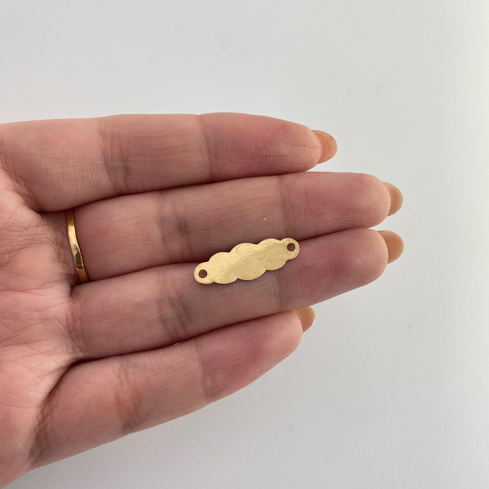 Herraje placa nube lisa Oro amarillo 18k 0,4 Gr / 2,3 Cm