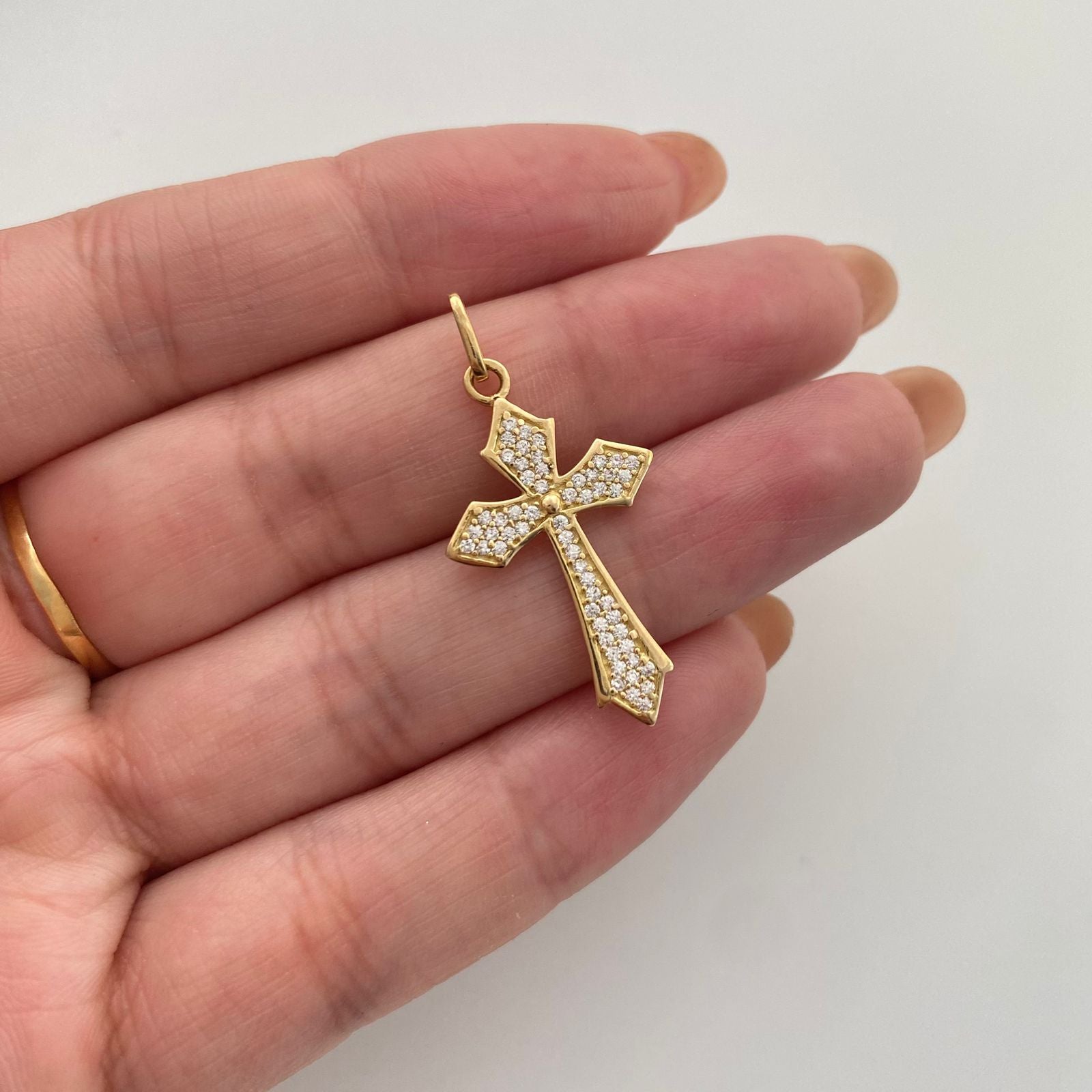 Dije cruz puntas en rombo casting Oro amarillo 18k 2,35 Gr / 3,5 Cm