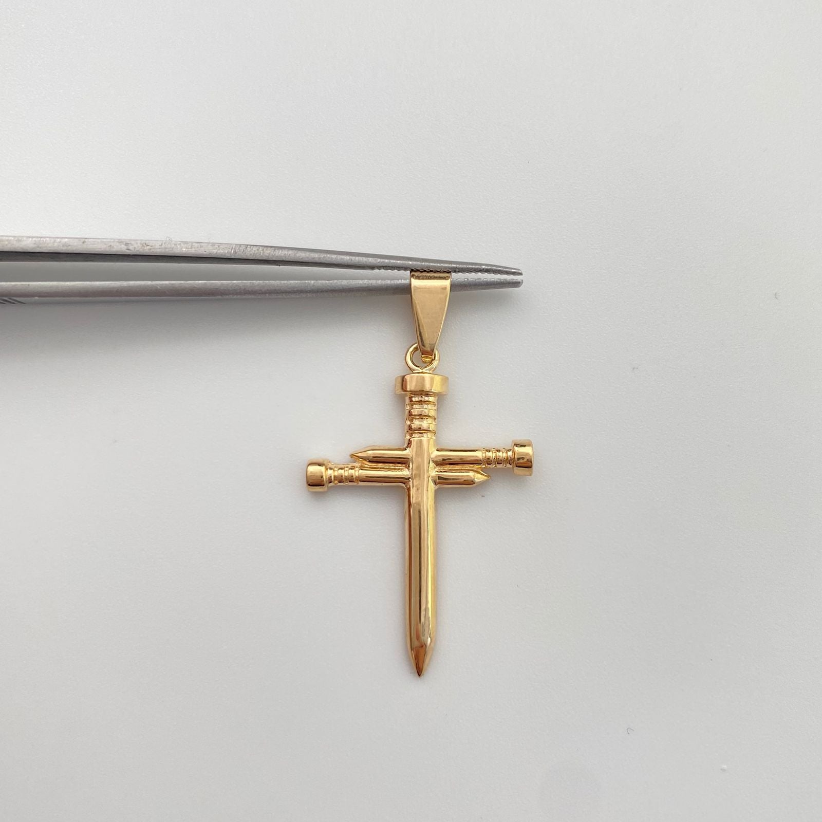 Dije cruz clavo liso Oro amarillo 18k 1,9 Gr / 4,0 Cm
