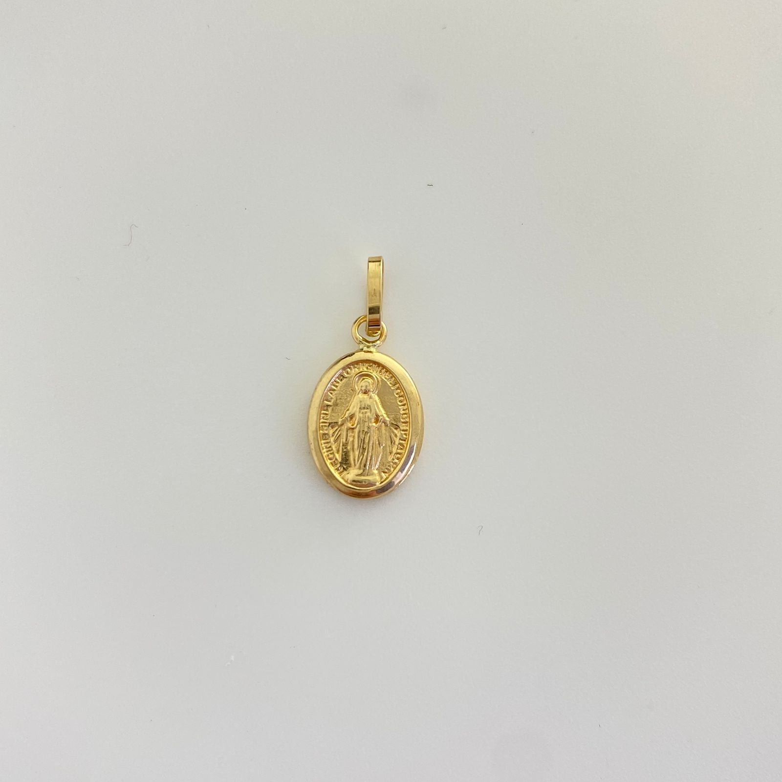 Dije virgen milagrosa Oro amarillo 18k 0,7 Gr / 2,0 Cm