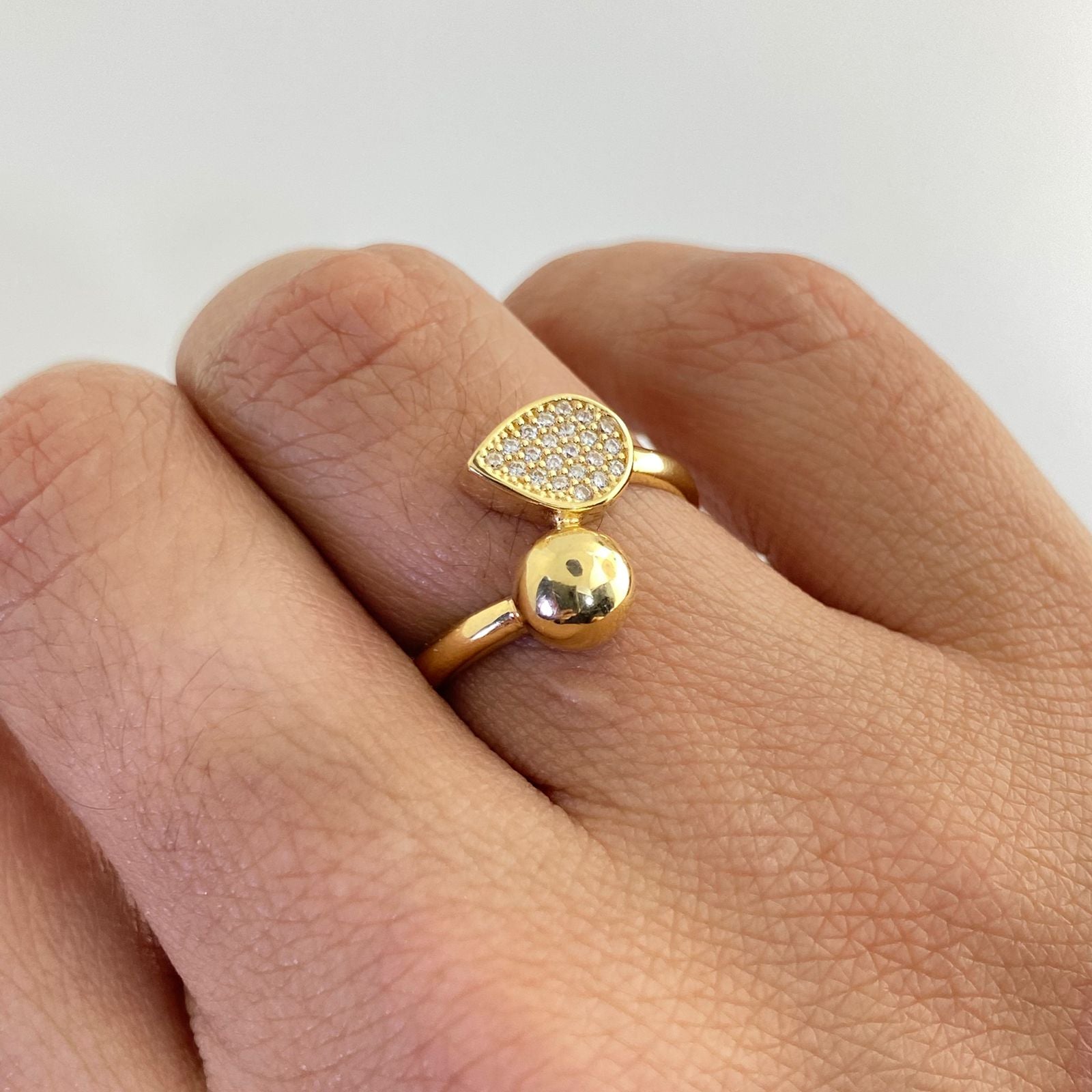 Anillo tipo tu y yo casting Oro amarillo 18k / Talla 7 / 3,2 Gr