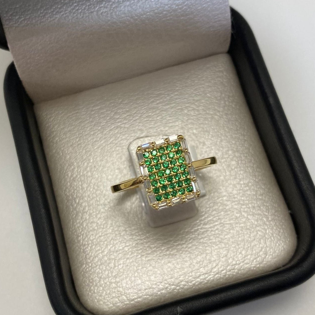 Anillo centro cuadro casting verde Oro amarillo 18k / Talla 6 34 / 2,4 Gr