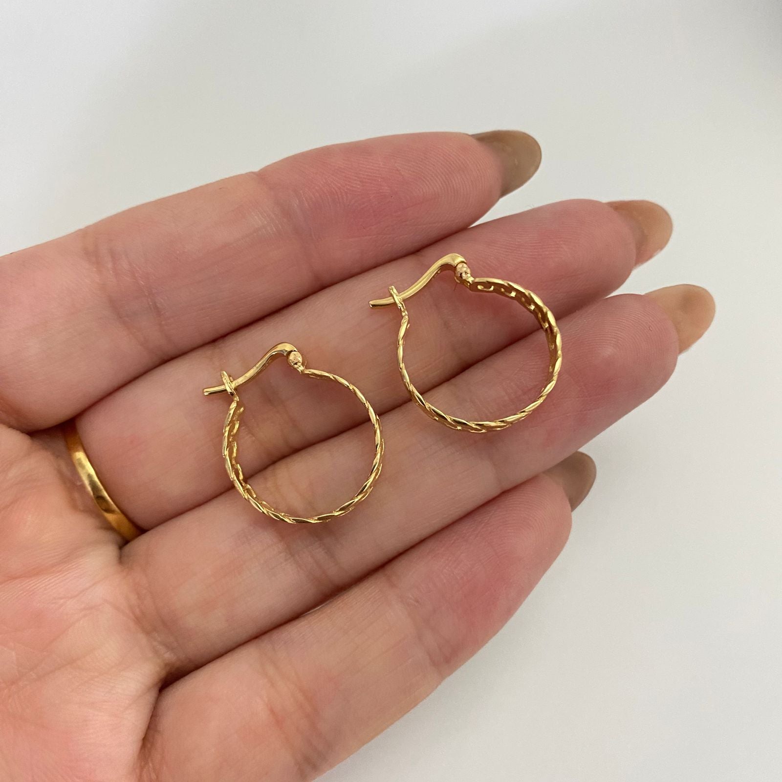 Candonga cubana lisa Oro amarillo 18k 3,4 Gr / 2,0 Cm