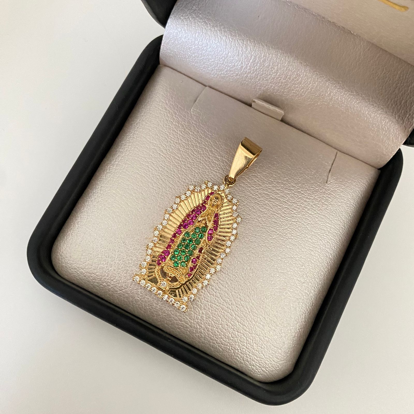 Dije virgen guadalupe casting Oro amarillo 18k 9,15 Gr / 4,3 Cm