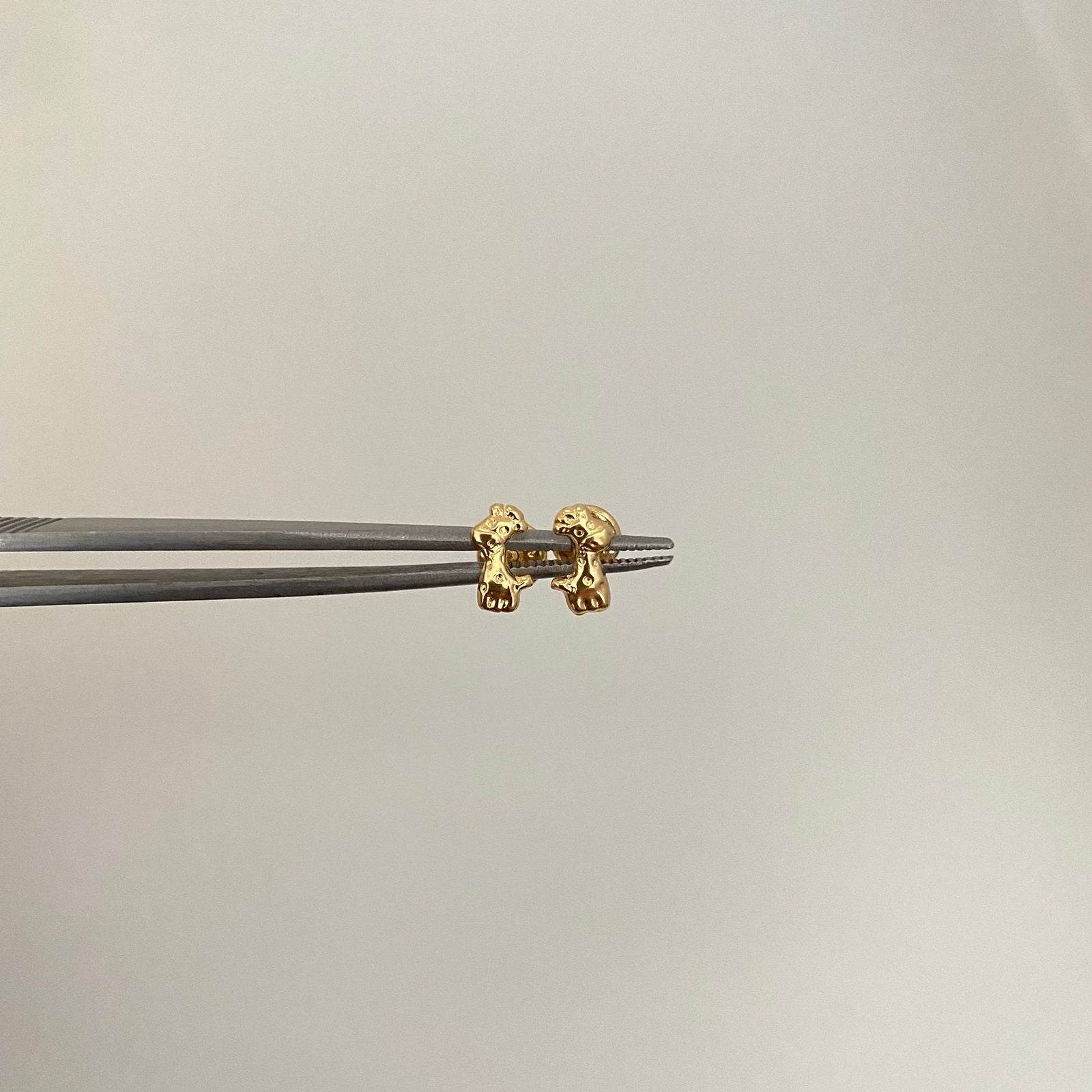 Topos jirafa Oro amarillo 18k 0,55 Gr / 4,4 mm