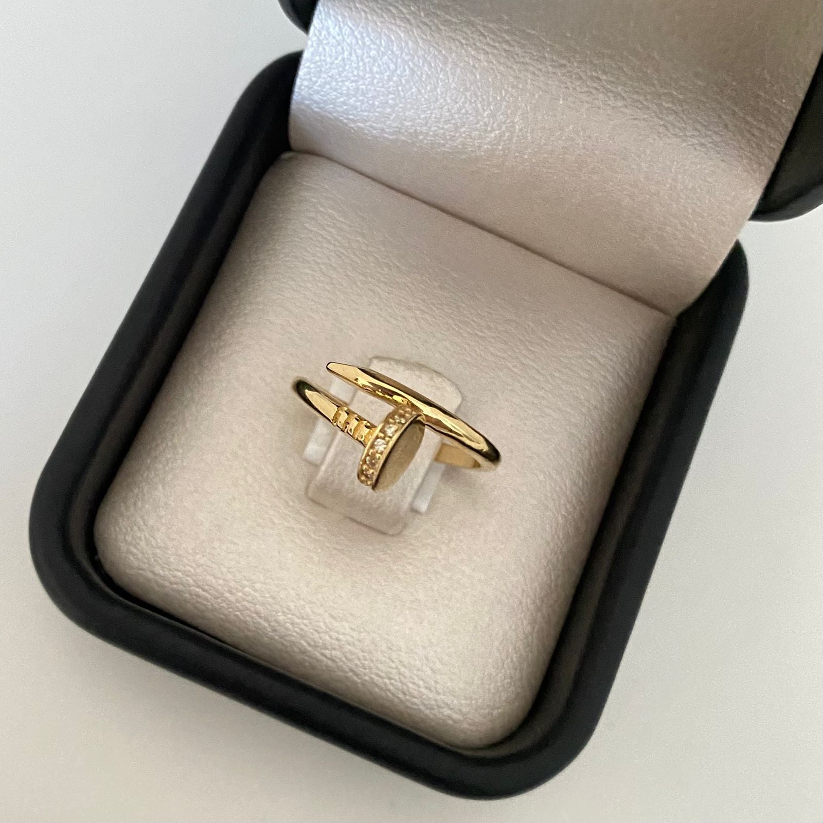 Anillo clavo casting Oro amarillo 18k / Talla 5 1/2 / 3,35 Gr
