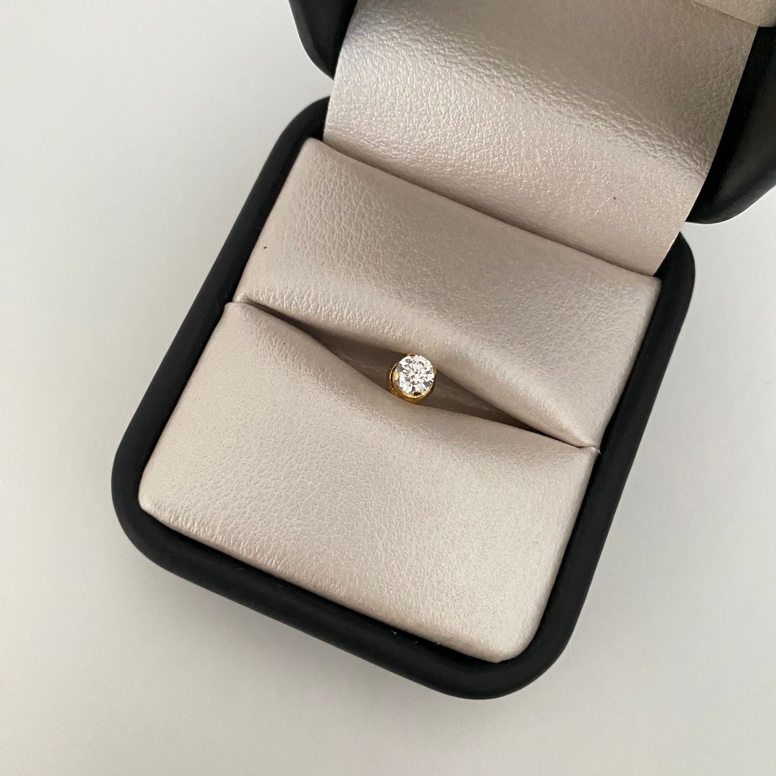 Topo circon blanco Oro amarillo 18k 0,35 Gr