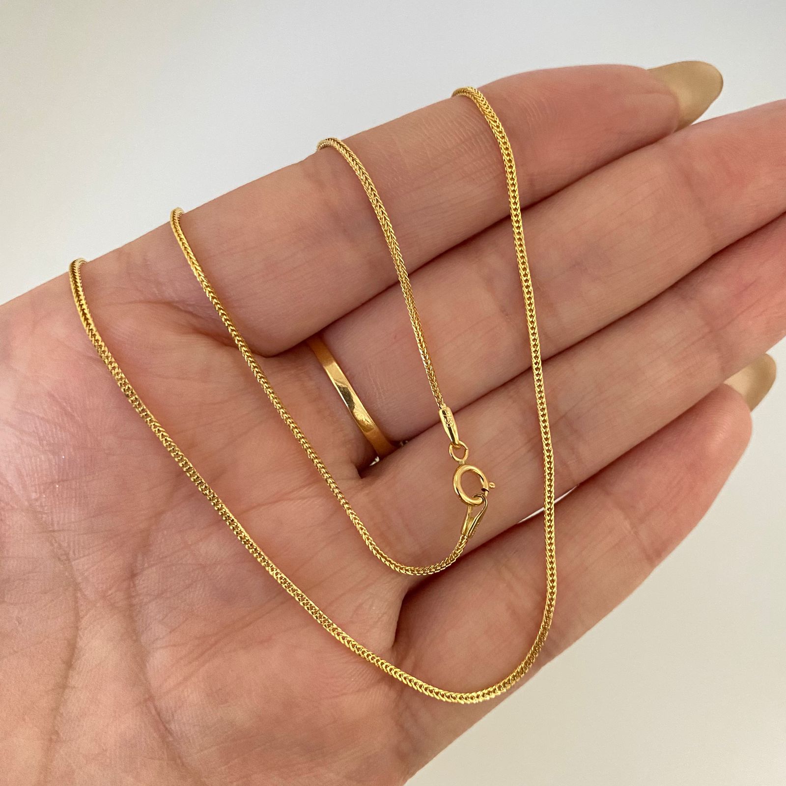 Cadena It franco Oro amarillo 18k +1 / 1,5 Gr / 1,0 mm / 56 Cm
