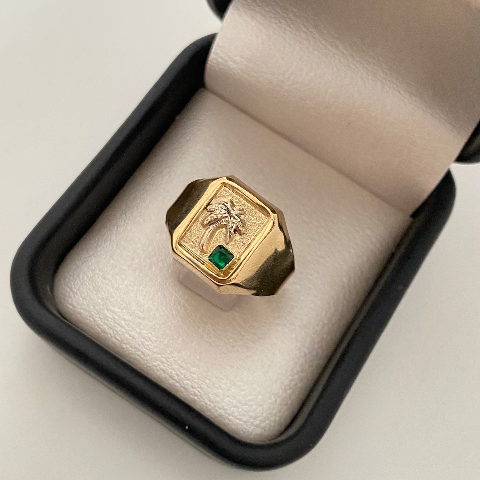 Anillo palmera circon verde Oro amarillo 18k / Talla 8 3/4 / 3,0 Gr
