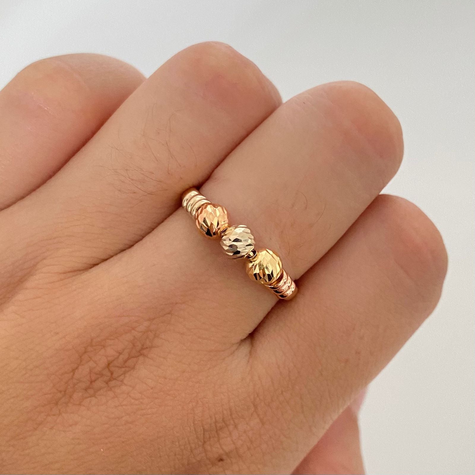 Anillo balines diamantados Tres oros 18k / Talla 7 1/4 / 1,75 Gr