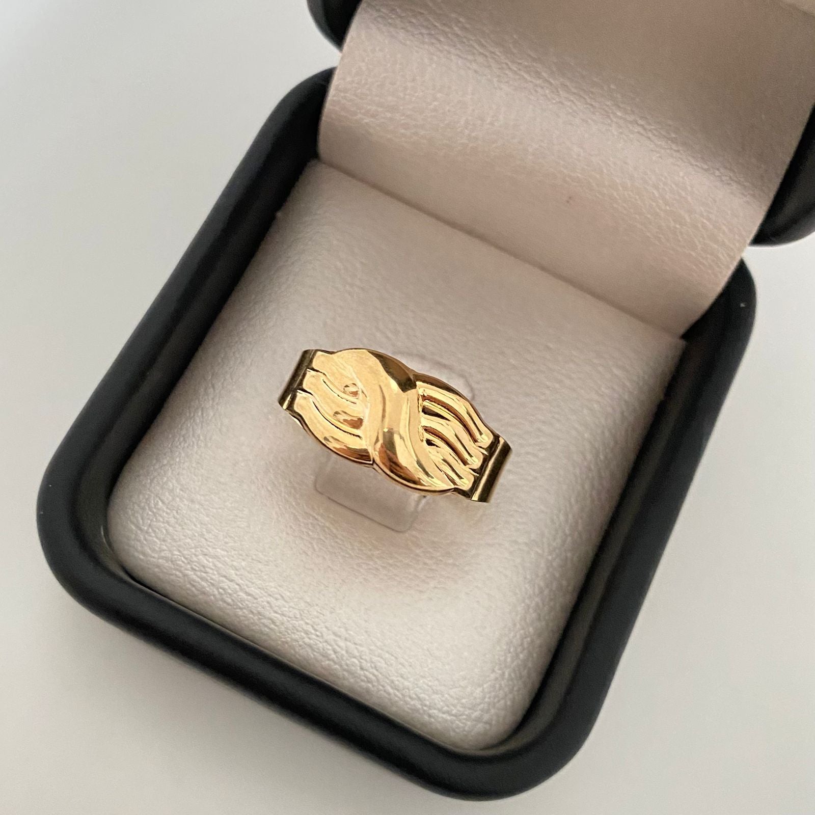 Anillo troquel niveles Oro amarillo 18k / Talla 8 3/4 / 1,95 Gr