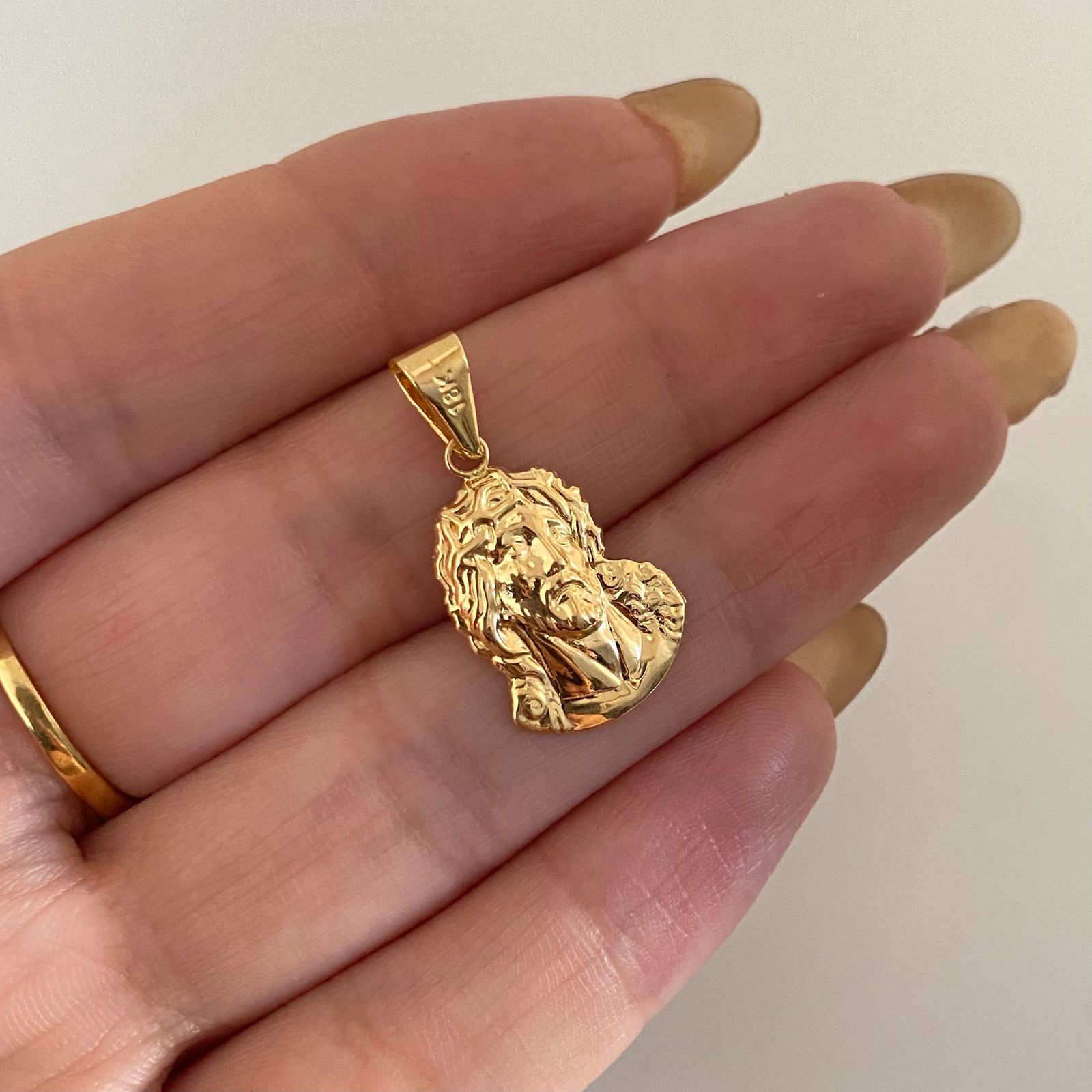 Dije rostro jesus Oro amarillo 18k 1,2 Gr / 2,6 Cm