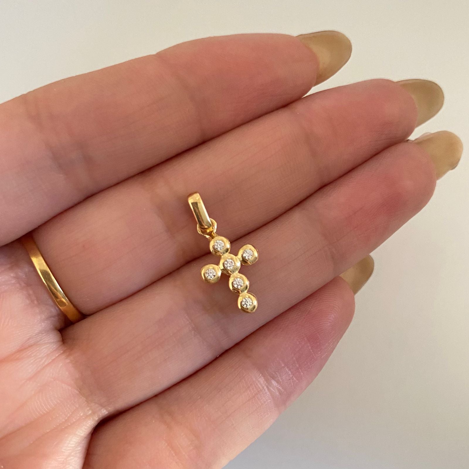 Dije cruz circones Oro amarillo 18k 1,2 Gr / 2,0 Cm