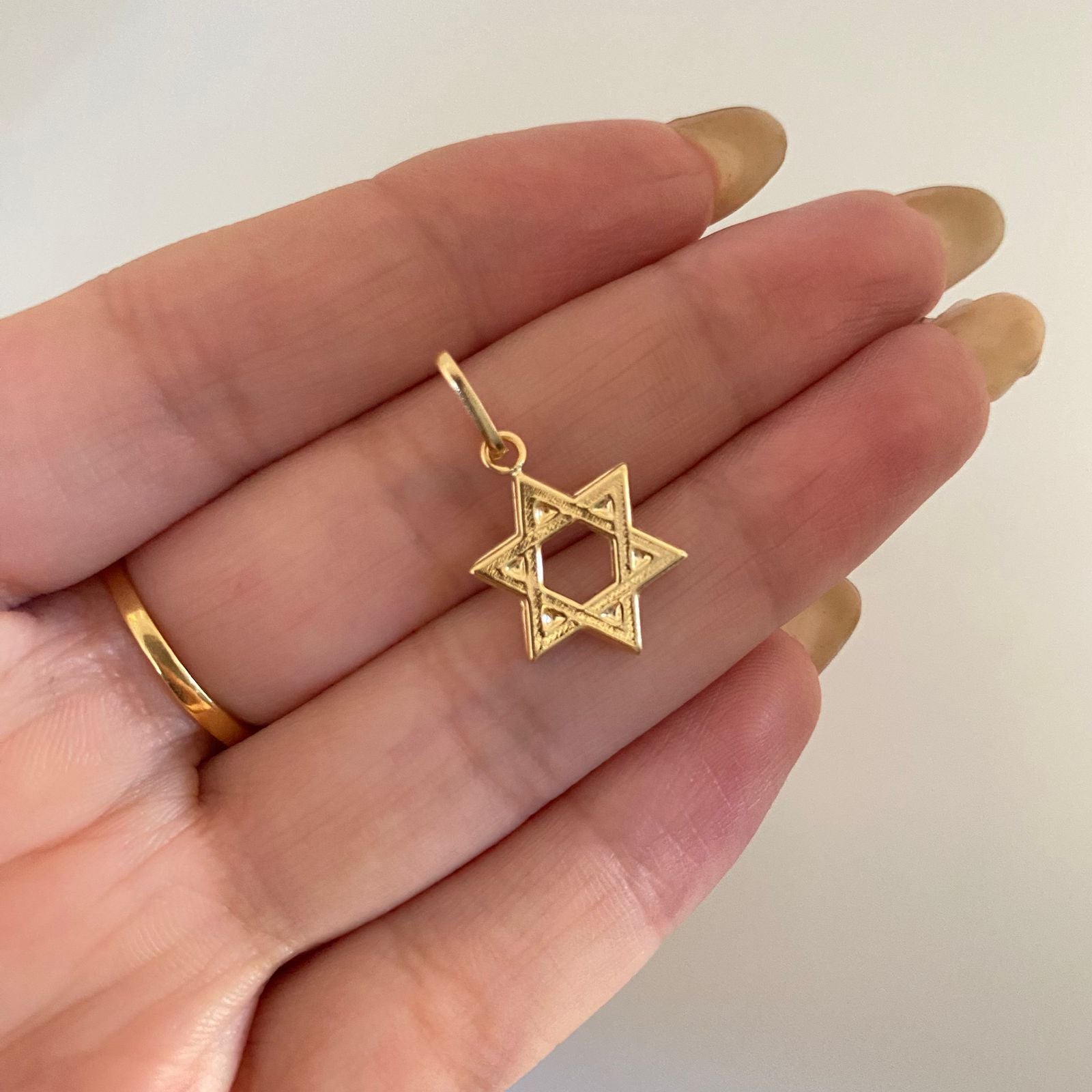 Dije estrella de david Oro amarillo 18k 1,0 Gr / 2,5 Cm