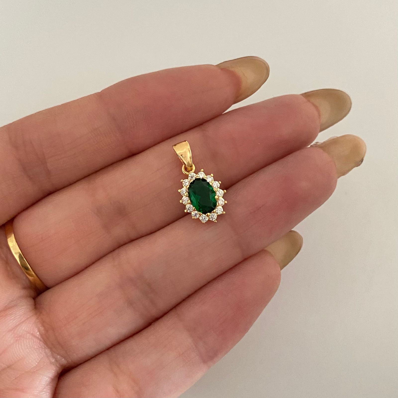 Dije flor casting verde y blanco Oro amarillo 18k 1,1 Gr / 1,6 Cm
