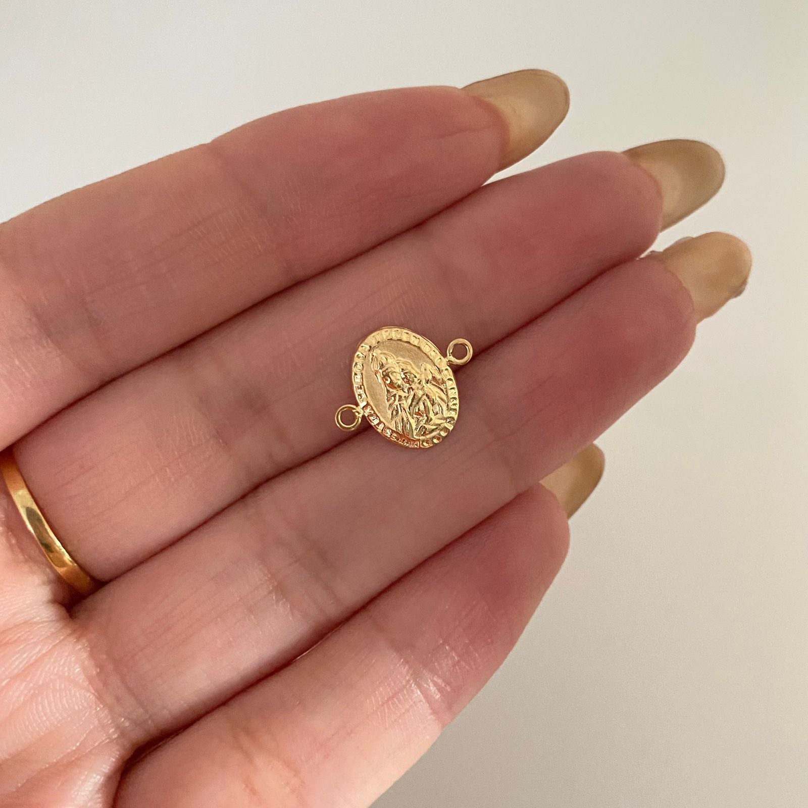 Herraje virgen del carmen Oro amarillo 18k 0,45 Gr / 1,4 Cm