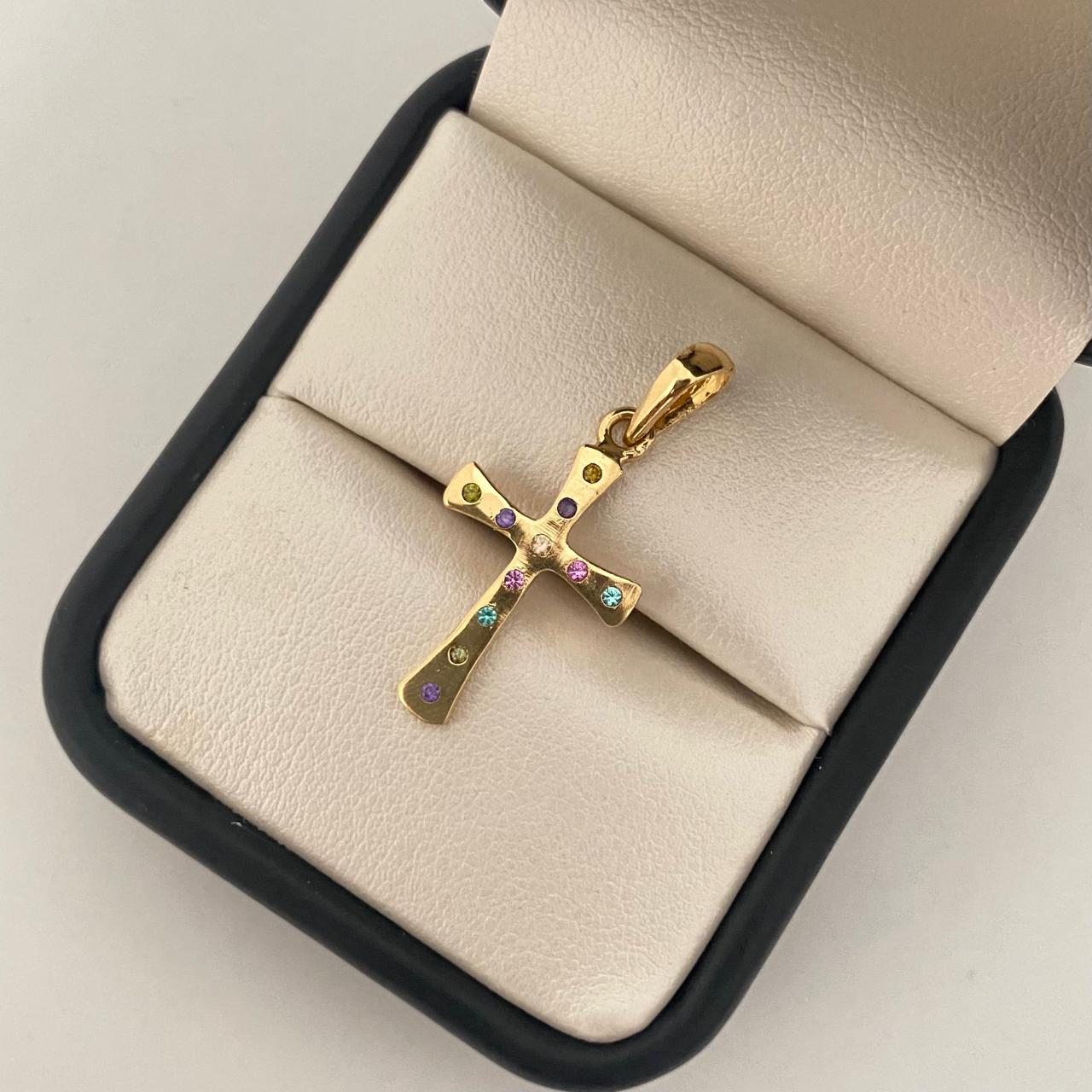 Dije cruz circones de color oro amarillo 18k 1,65 gr / 3 cm