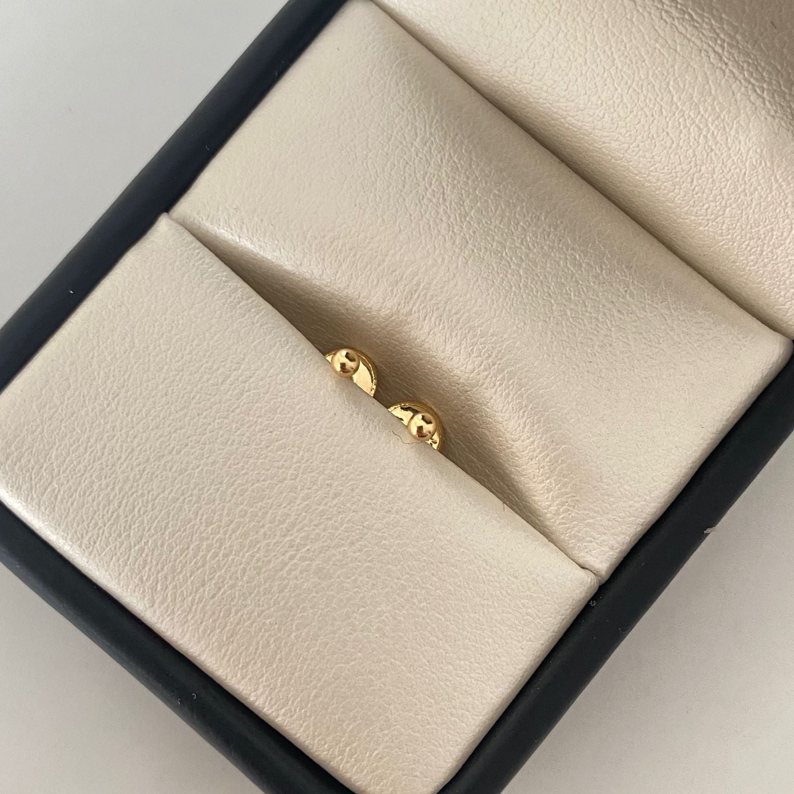 Topos bola lisa Oro amarillo 18k 0,4 Gr / 2,0 mm