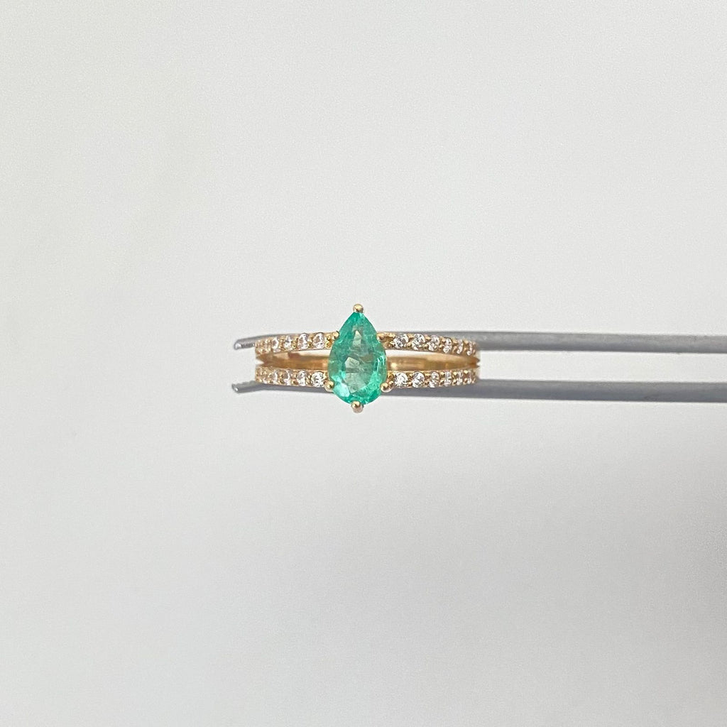 Anillo doble linea casting esmeralda gota (POR FABRICACIÓN) Oro amarillo 18k / Talla 7 / 2,50 Gr