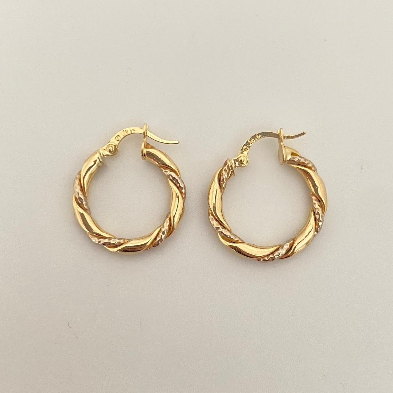 Candonga entorchada lisa diamantada Oro amarillo 18k 2,15 Gr / 2,3 Cm