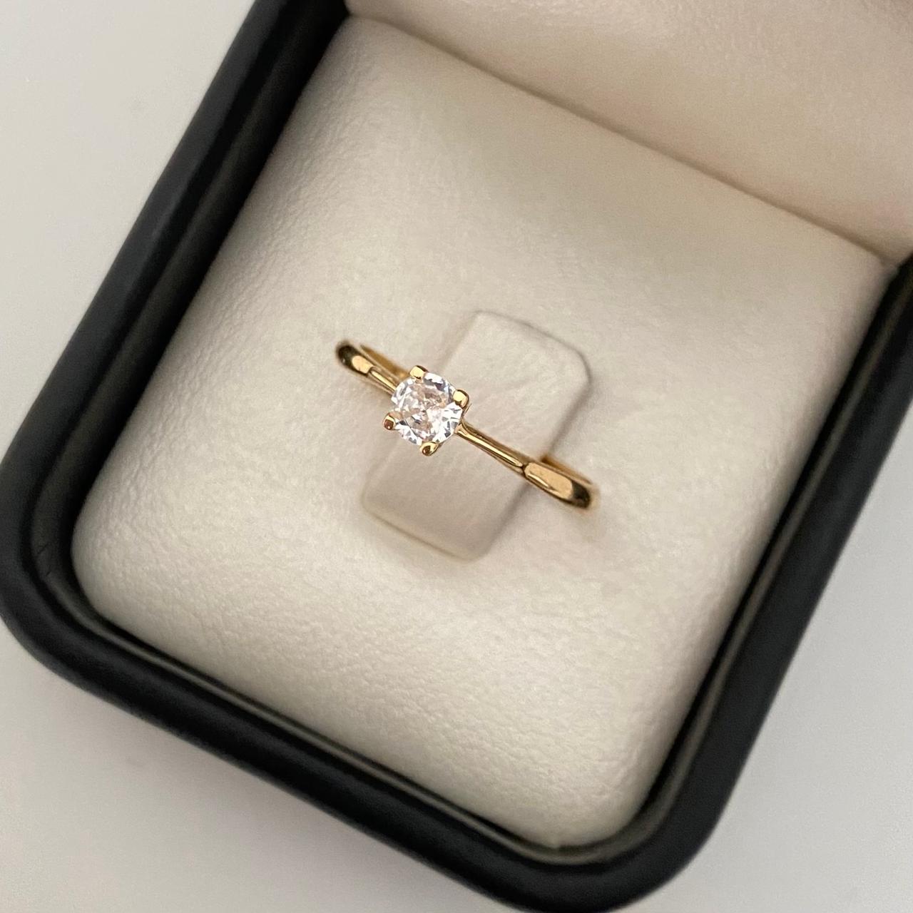 Anillo solitario circon blanco Oro amarillo 18k / Talla 6 3/4 / 1,55 Gr